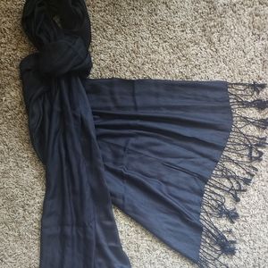 Black Scarf